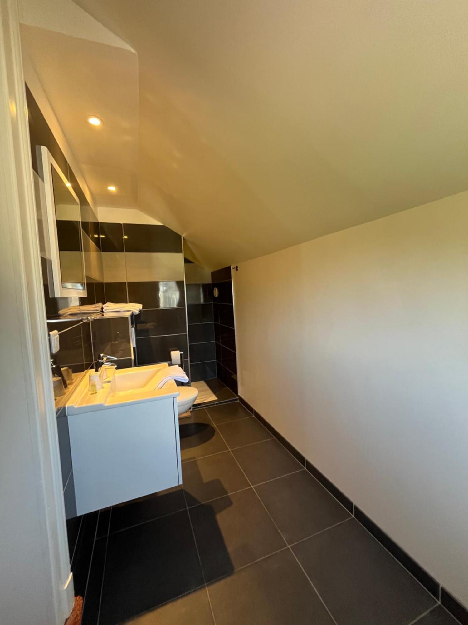 Hostellerie Le Griffon Blerancourt ภายนอก รูปภาพ